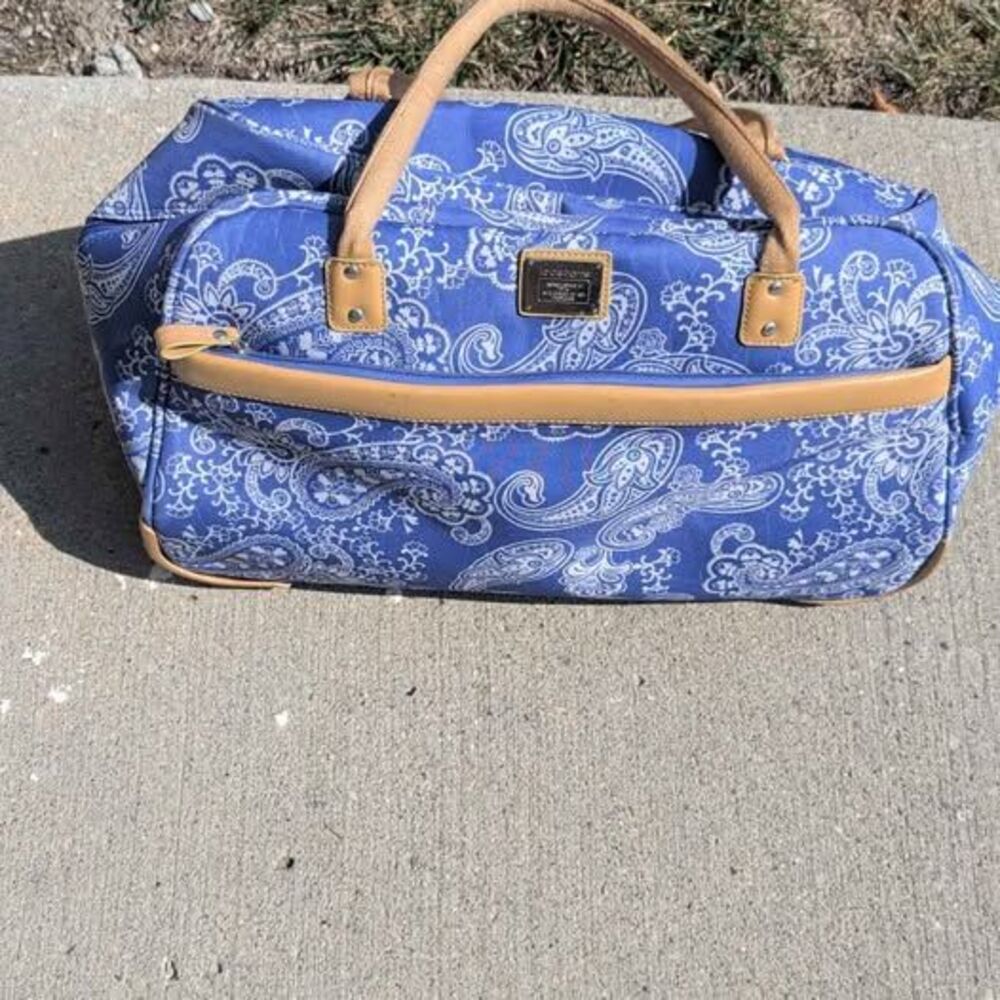 Liz Claiborne Purple Paisley Rolling Duffle Bag Luggage Travel Overnight Wheel